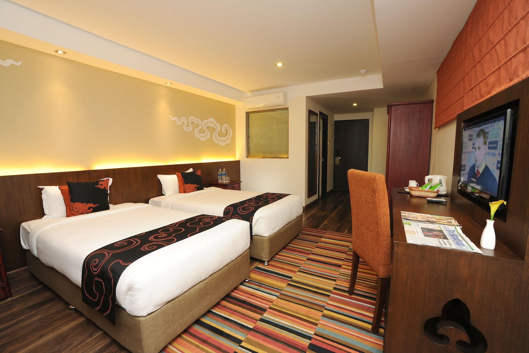 Hotel Shambala Катманду Екстериор снимка