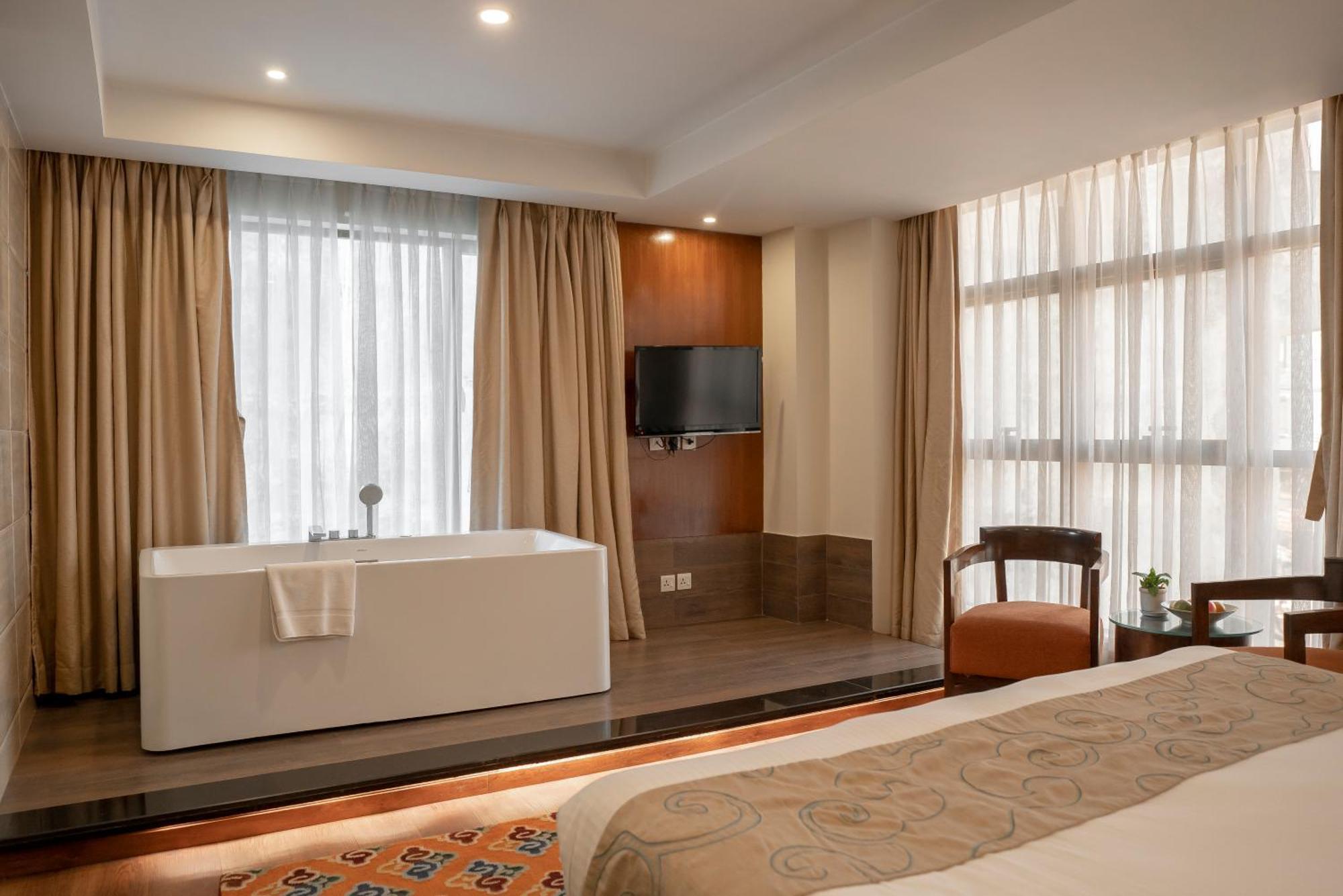 Hotel Shambala Катманду Екстериор снимка